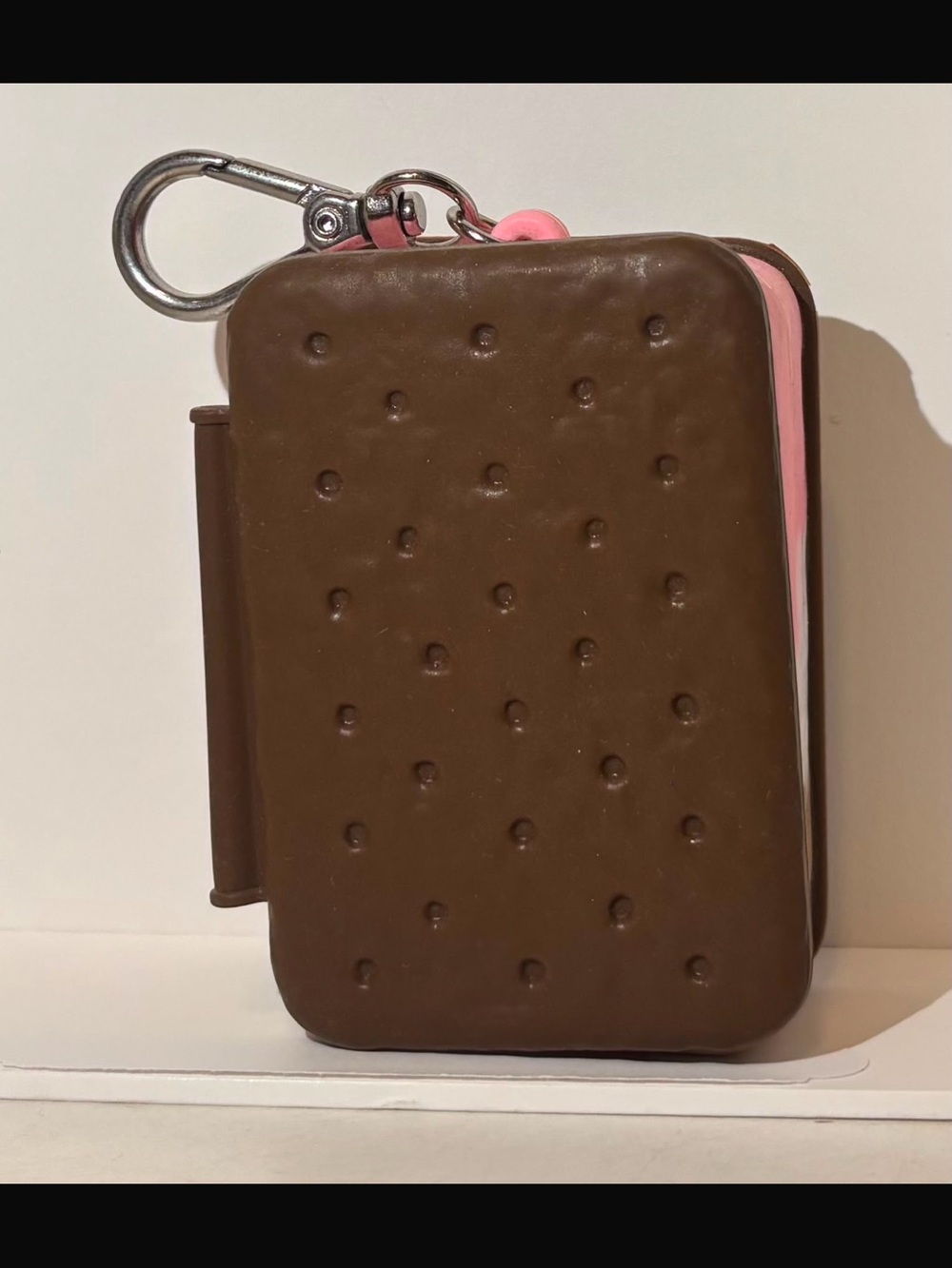 Bath & Bodywork’s Ice Cream Sandwich Hand Sanitizer Holder